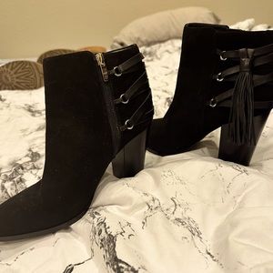 Marc fisher ankle booties suede